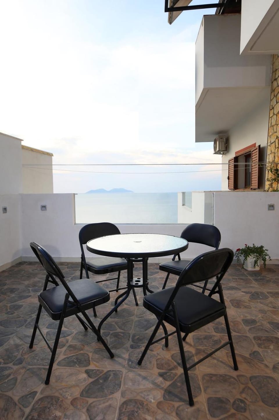 Hill Suites Apartment in Vlorë