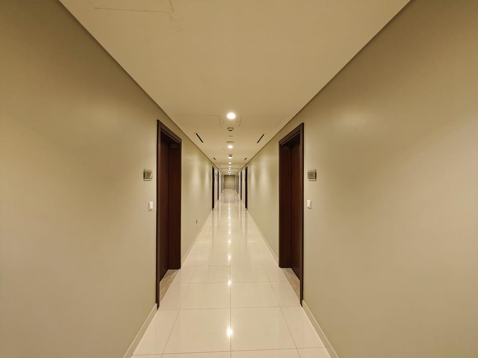 Centrally Located 1 BR in Damac Reva - 7 Min walk to Dubai Mall Apartment in Dubai