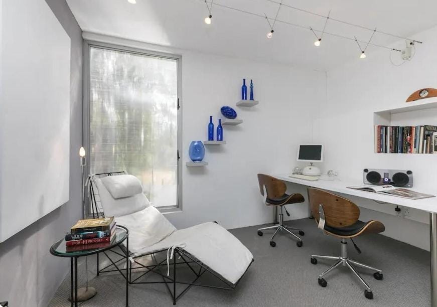 Modern designer loft with solar Apartment in Roodepoort