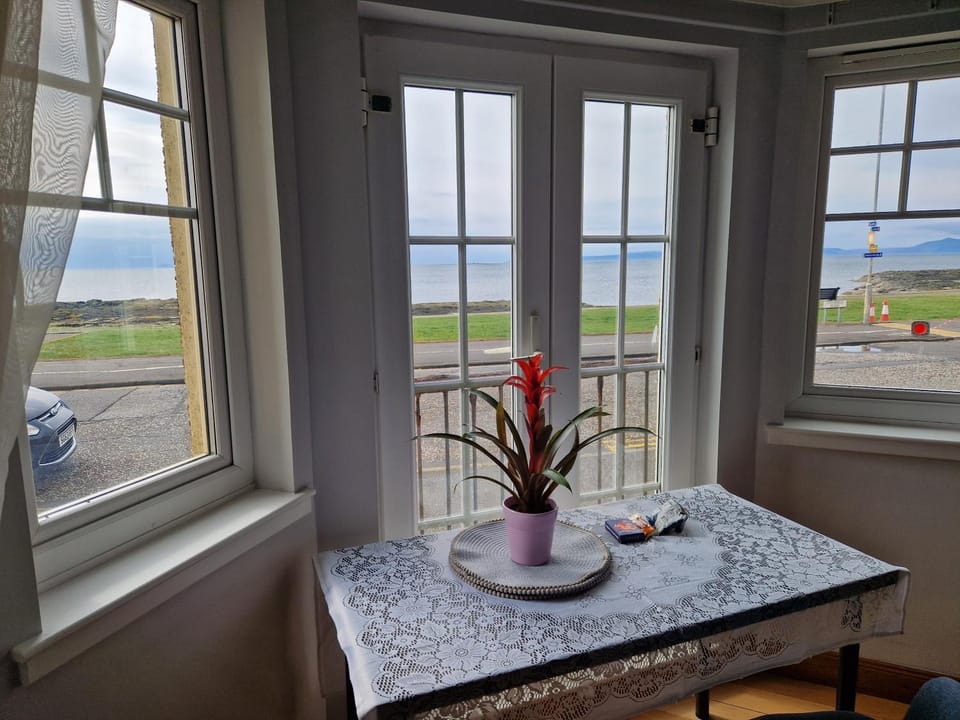 Seaview Retreat Apartment in Troon