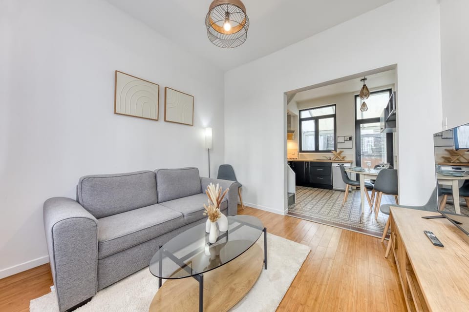 TV and multimedia, Living room, Seating area