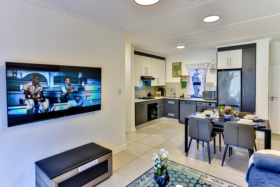Communal lounge/ TV room, Dining area, kitchen