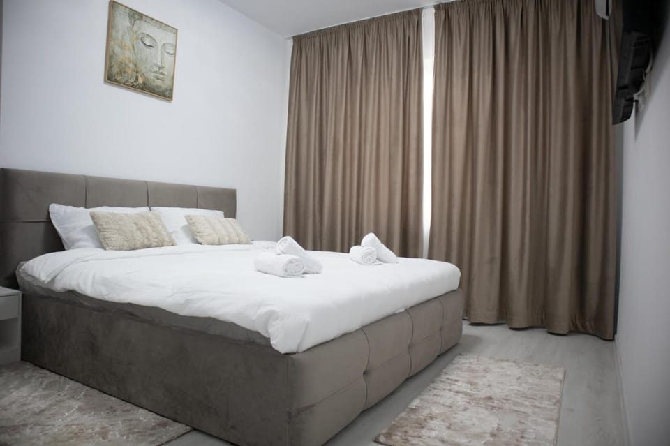 Garsonieră Studio Militari Residence Apartment in Bucharest