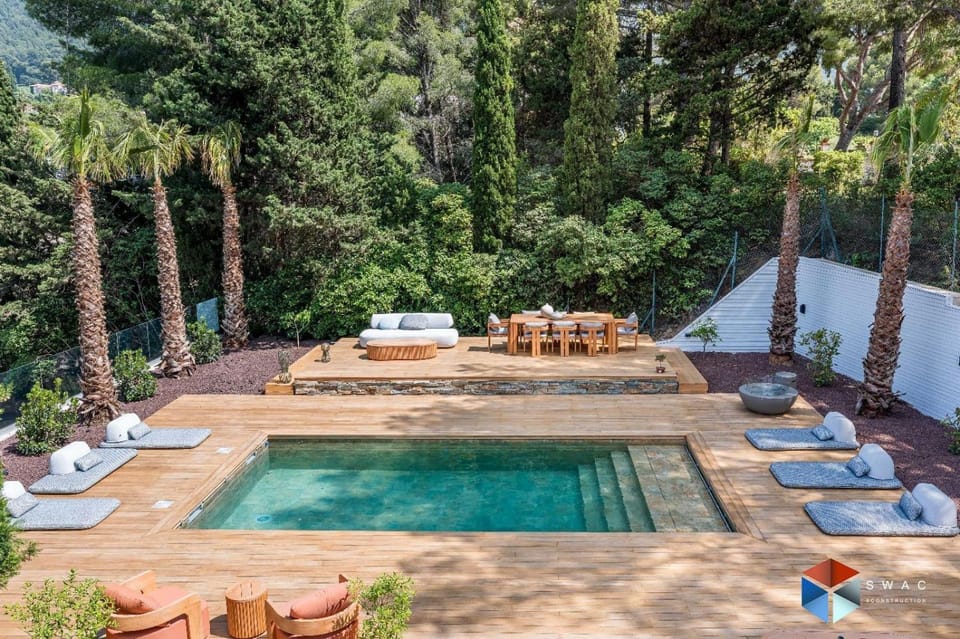 Patio, Spring, Day, Natural landscape, Garden, Dining area, Garden view, Pool view, Swimming pool, sunbed
