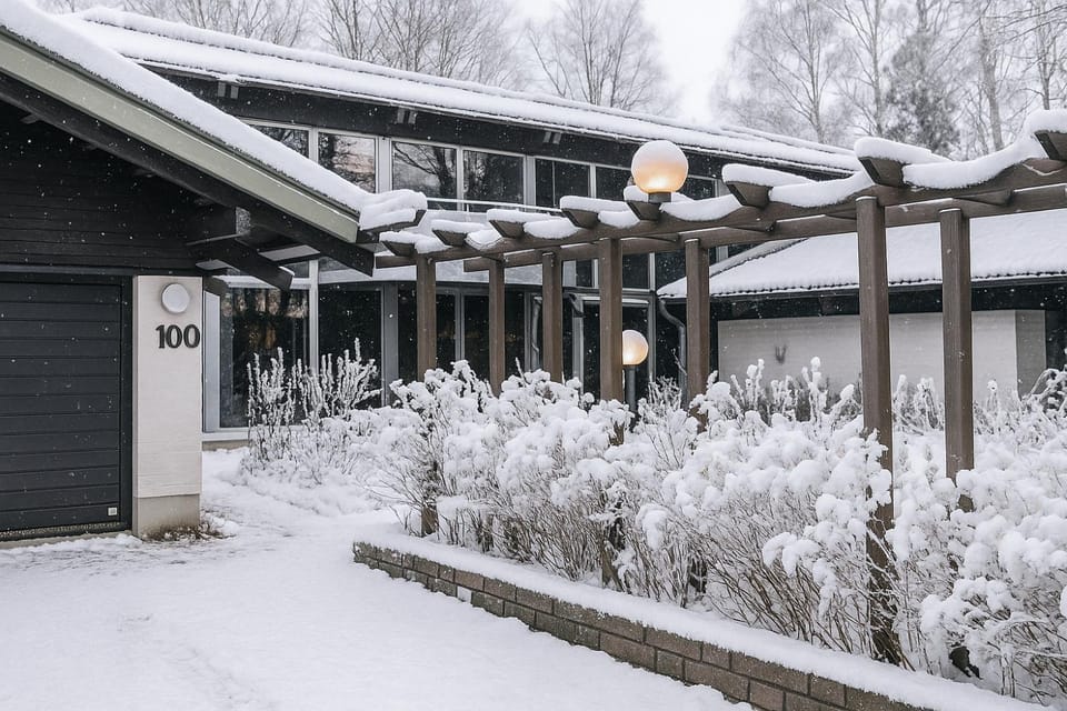 Property building, Garden