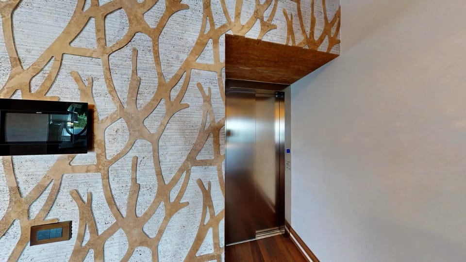 elevator