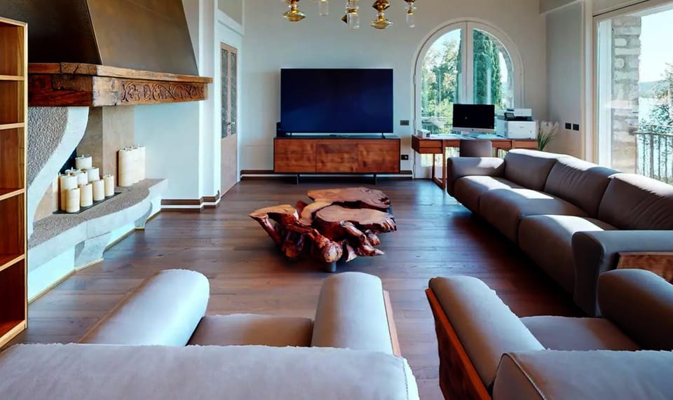 Communal lounge/ TV room, TV and multimedia, Living room, Seating area