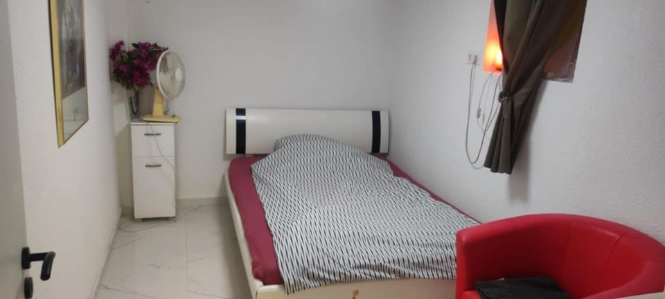 Einzelne Zimmer mit Gemeinschaft Dusche Apartment in Mainz