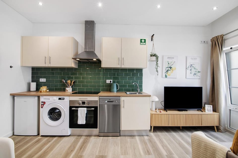 Kitchen or kitchenette, Living room