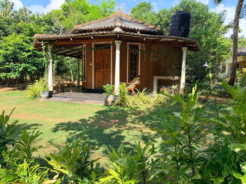 Mango Tree Villa Hostel in Dambulla