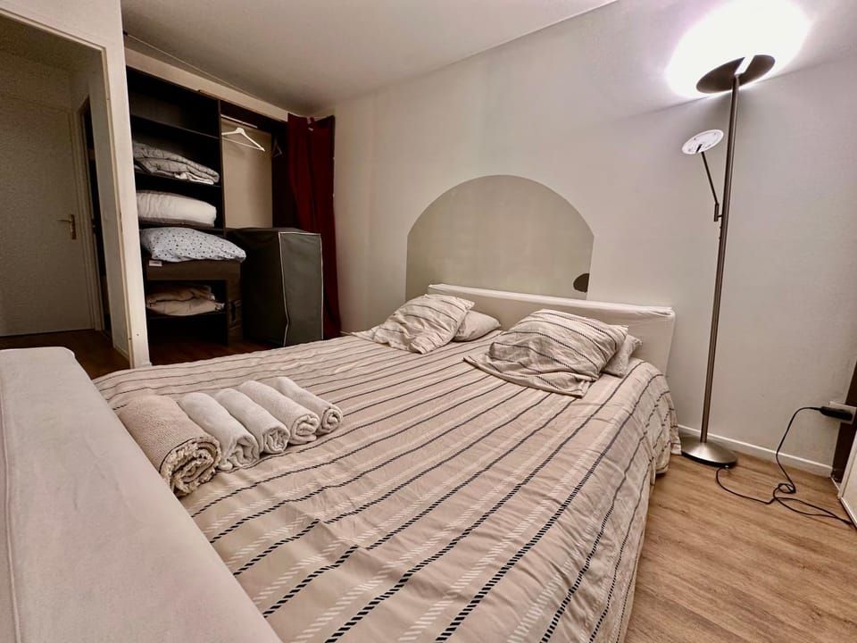 KAALA STAYS - Family apt Disney - Paris Garden Parking Apartment in Noisy-le-Grand