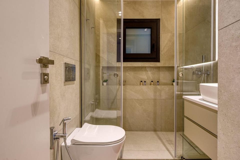 Chic and Cozy Apartment in the Heart of Glyfada Apartment in South Athens