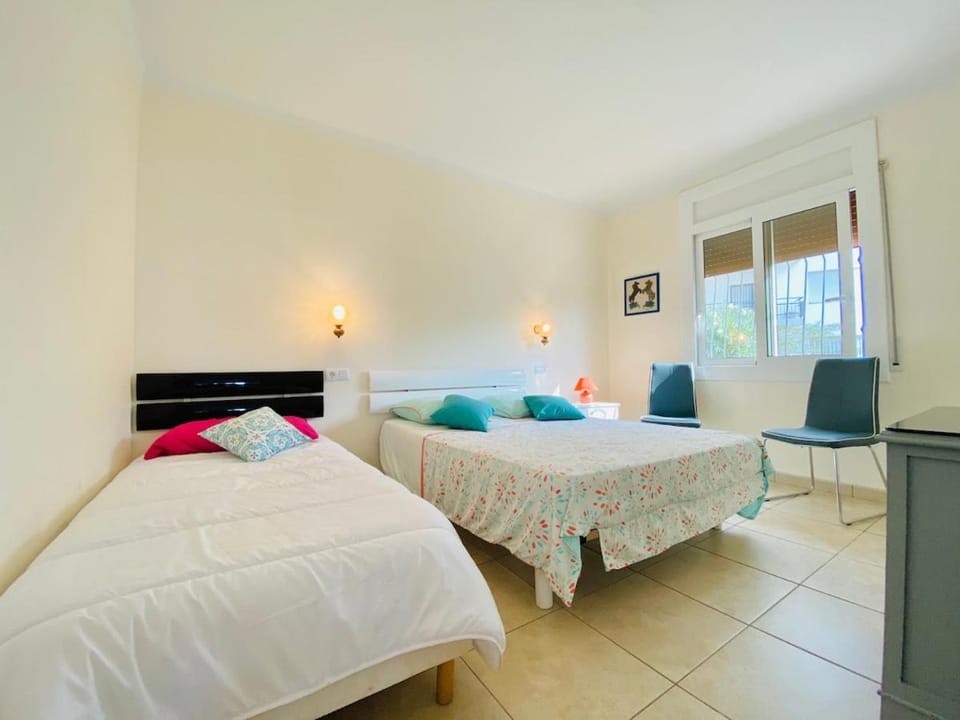 Global Immo 4088 Central BJ 4 Apartment in Roses