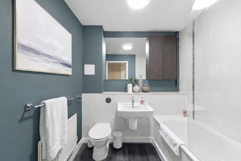 Toilet, Bath