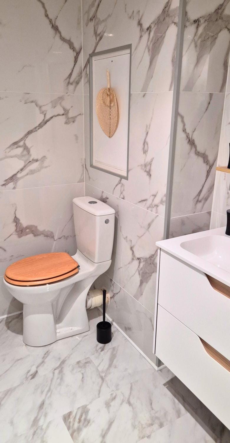 L'Ambre - Moderne - Equipé - Douche Apartment in Lourdes