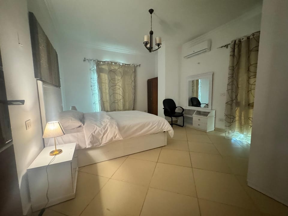 Bed, Photo of the whole room, Bedroom, hair dresser