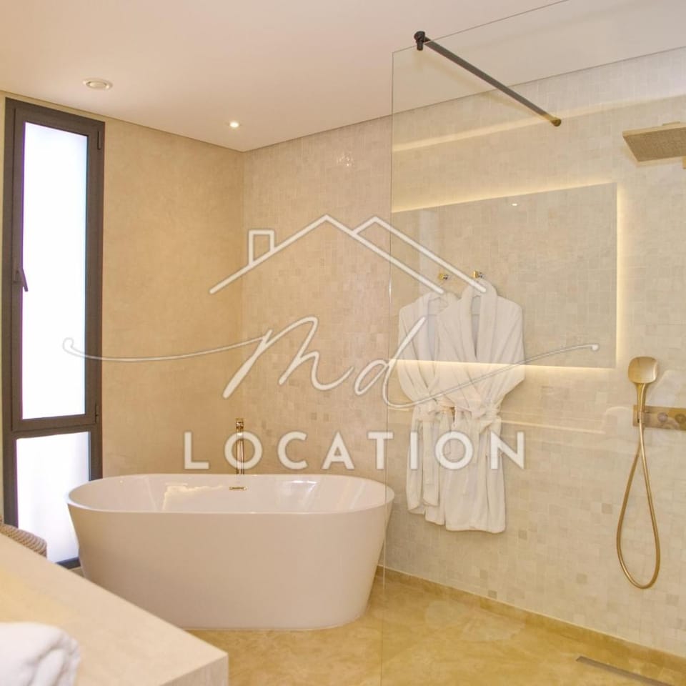 Bathroom, Bath