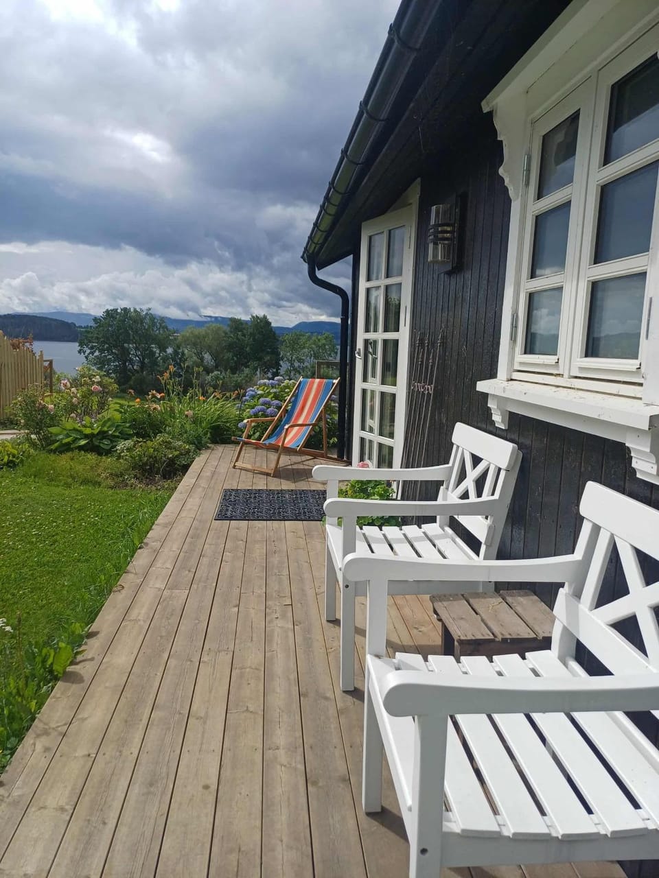 Lovely tiny house with a dream view ! House in Viken, Norway