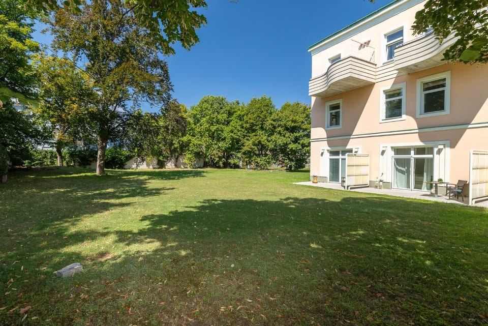Property building, Spring, Day, Natural landscape, Garden, Garden view