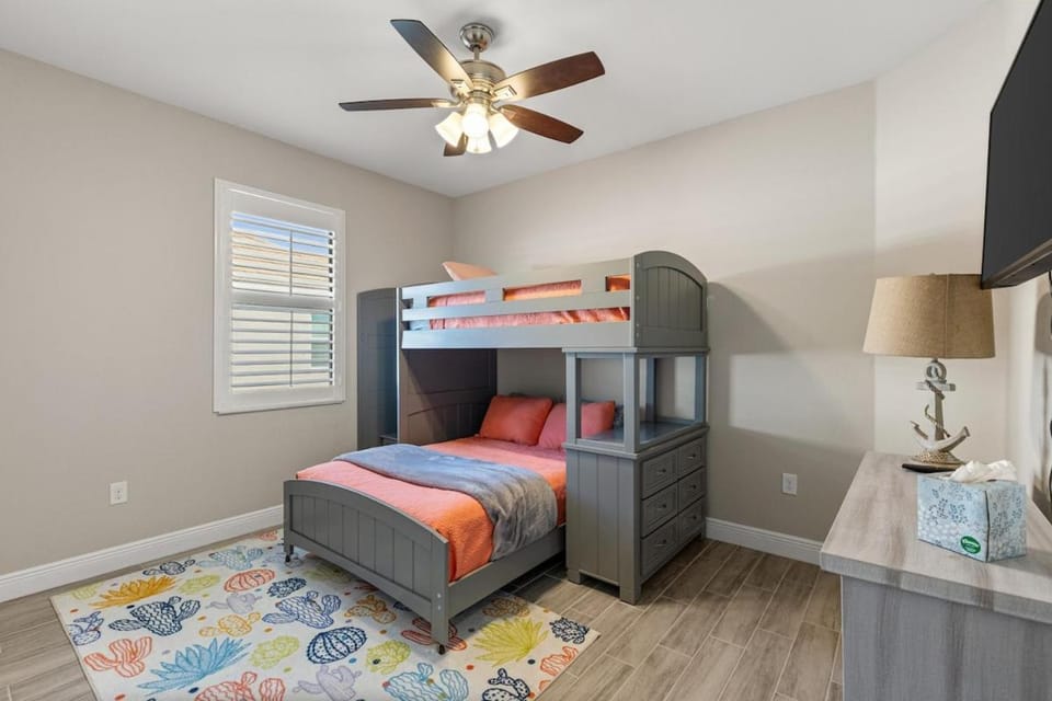 Villa Flamingo Gulf Access Oasis House in Cape Coral
