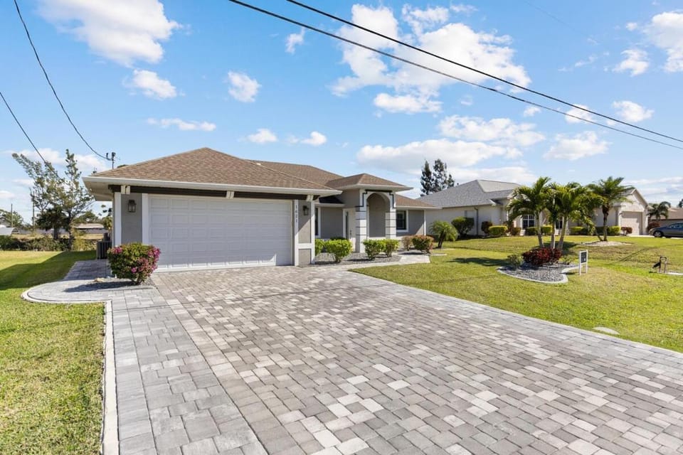 Villa Flamingo Gulf Access Oasis House in Cape Coral