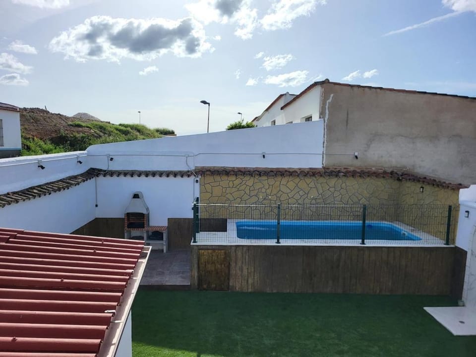 Garden, Swimming pool