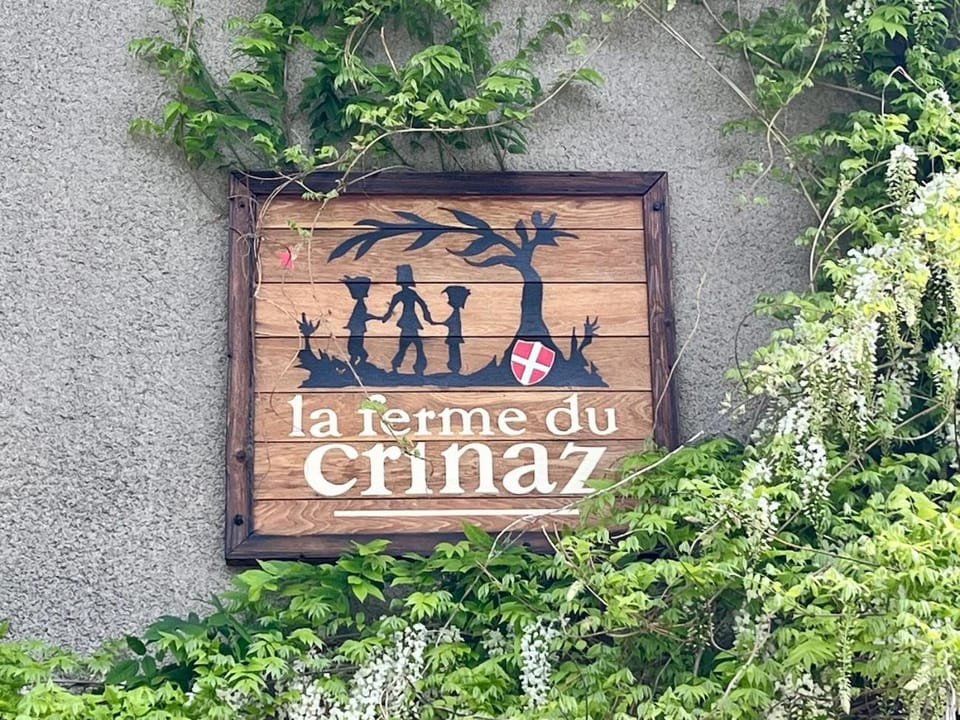 Property logo or sign