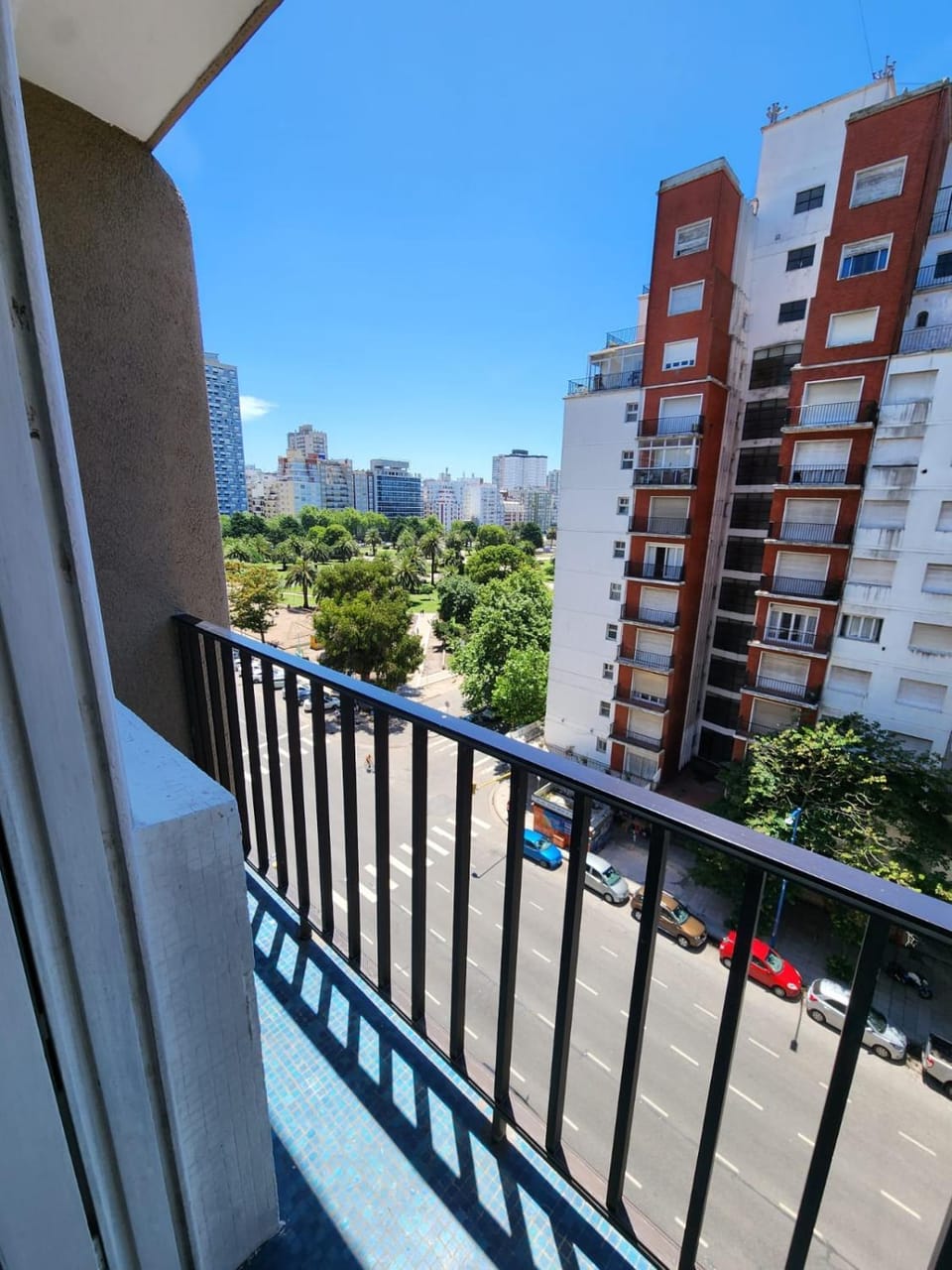 Balcony/Terrace, Street view