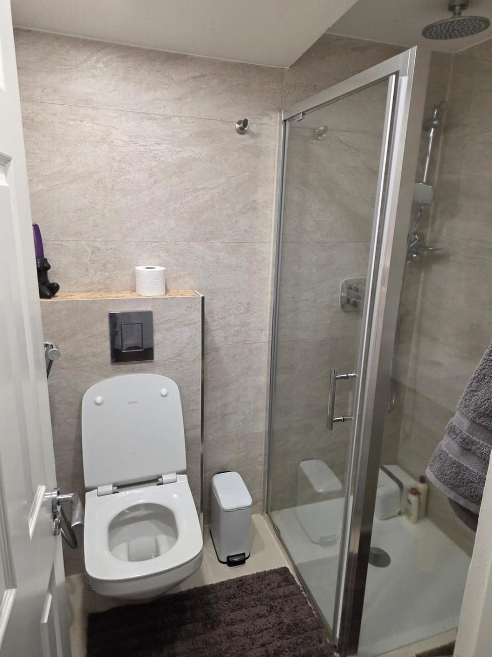 Central London Gem with Rooftop & Patio Retreat! House in City of Westminster