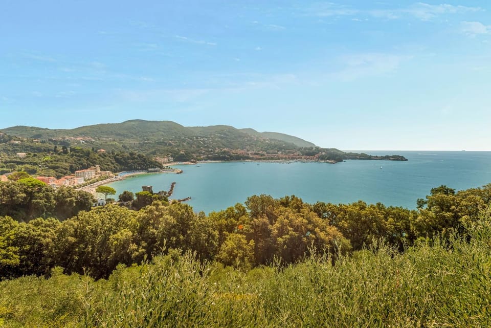 La dimora dell'artista sea view free parking Apartment in Lerici
