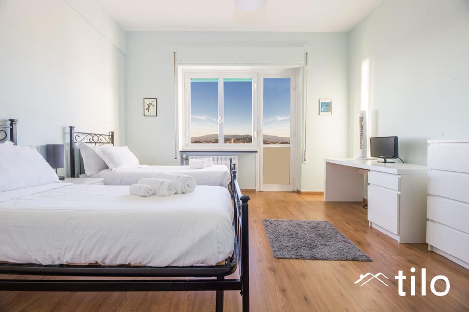 Communal lounge/ TV room, Bed, TV and multimedia, Photo of the whole room, Evening entertainment, Bedroom, towels