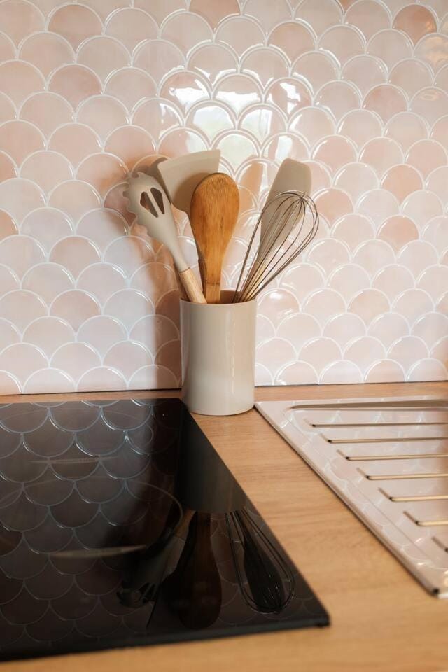 Kitchen or kitchenette, kitchen