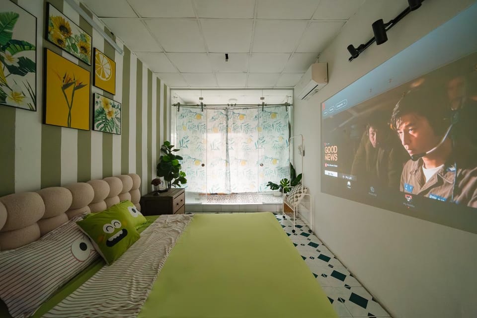 Communal lounge/ TV room, TV and multimedia, Evening entertainment