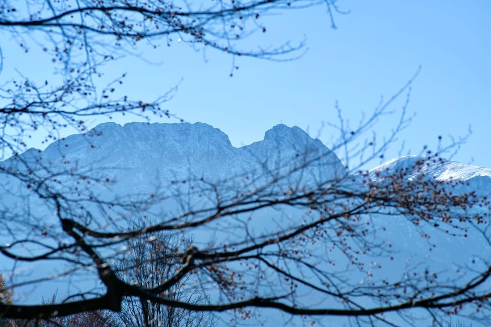 Nearby landmark, Day, Natural landscape, Mountain view