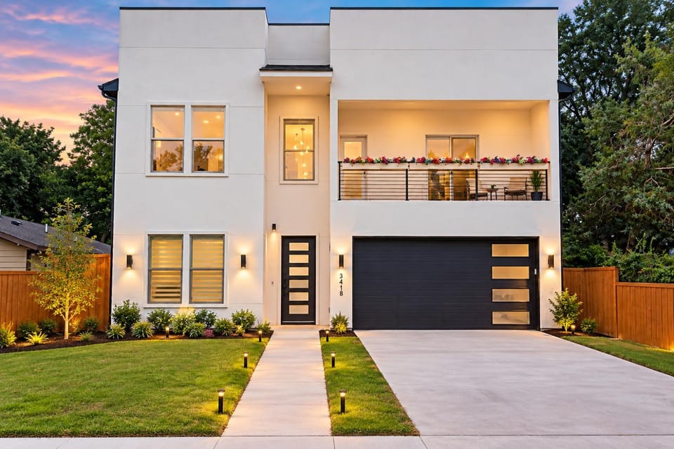 Modern 6BR Masterpiece with 2 primary suites House in Dallas