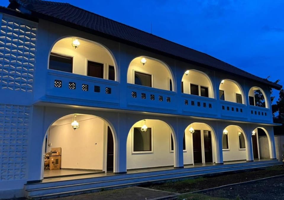 Property building, Night