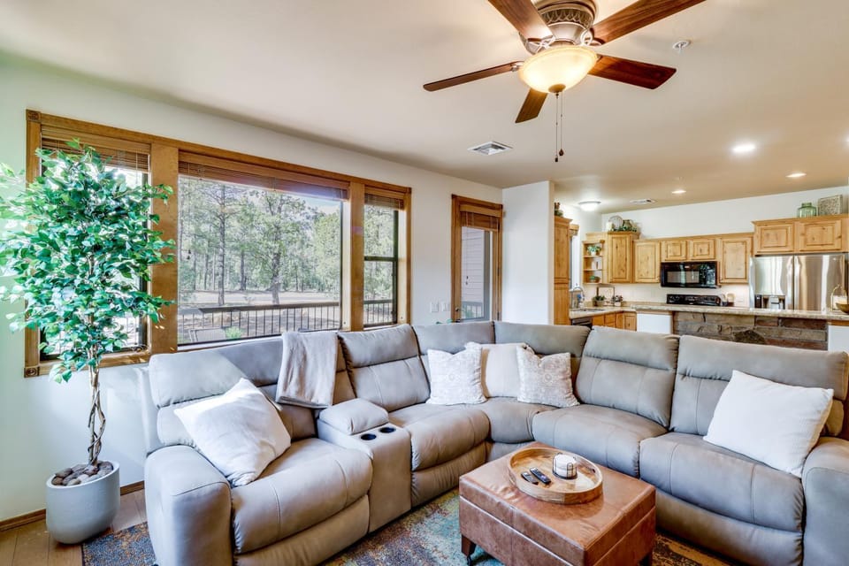 'Our Neck of the Woods' in Torreon Golf Community House in Show Low