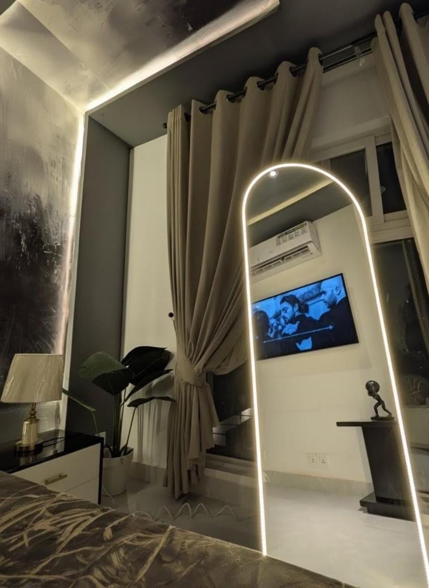 Daró - Self Check-in - 1 BR Apartment - Gulberg - MM Alam - Pool Apartment in Lahore