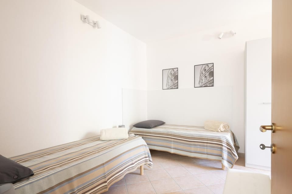 MICHI Holiday Home Tortolì - No Aziende e società House in Sardinia