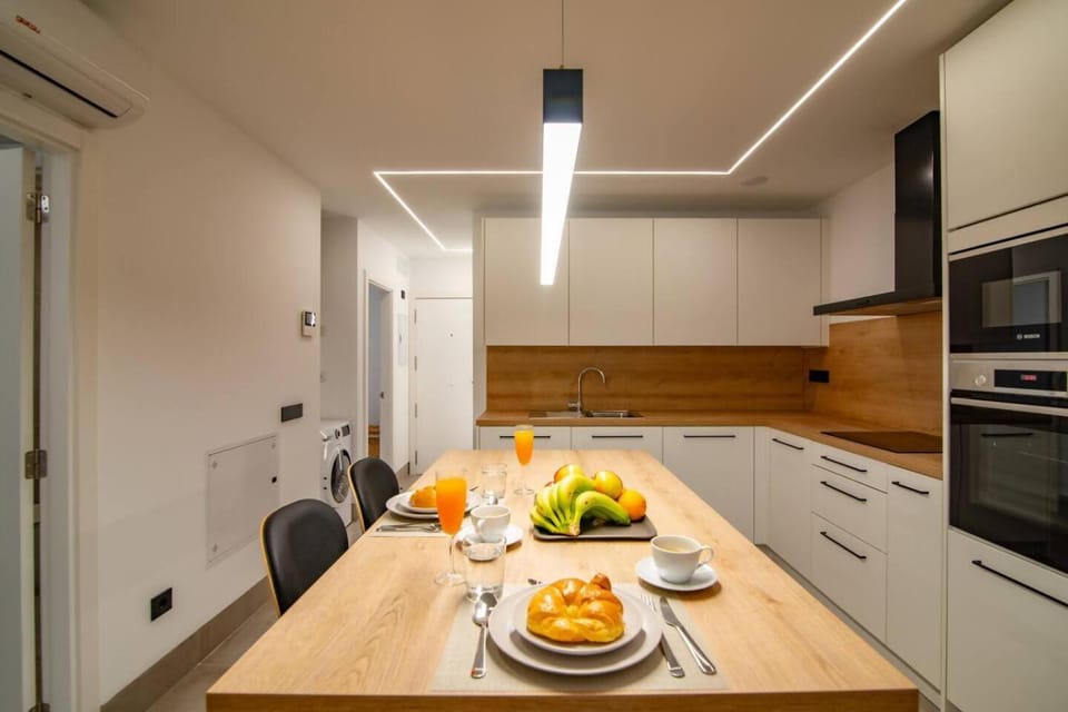 ¡Despierta junto al mar en Tamaima Suite! Apartment in Las Palmas de Gran Canaria