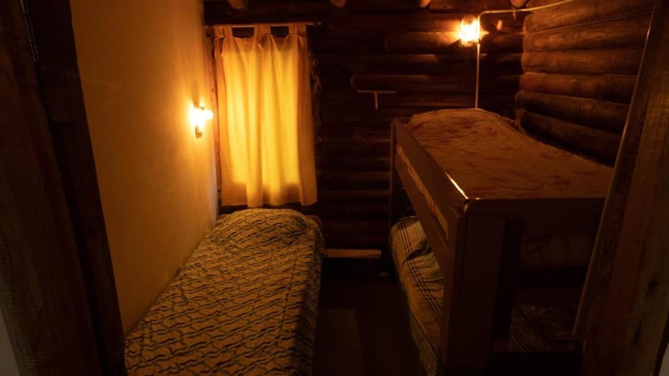 Bed, Bedroom, bunk bed