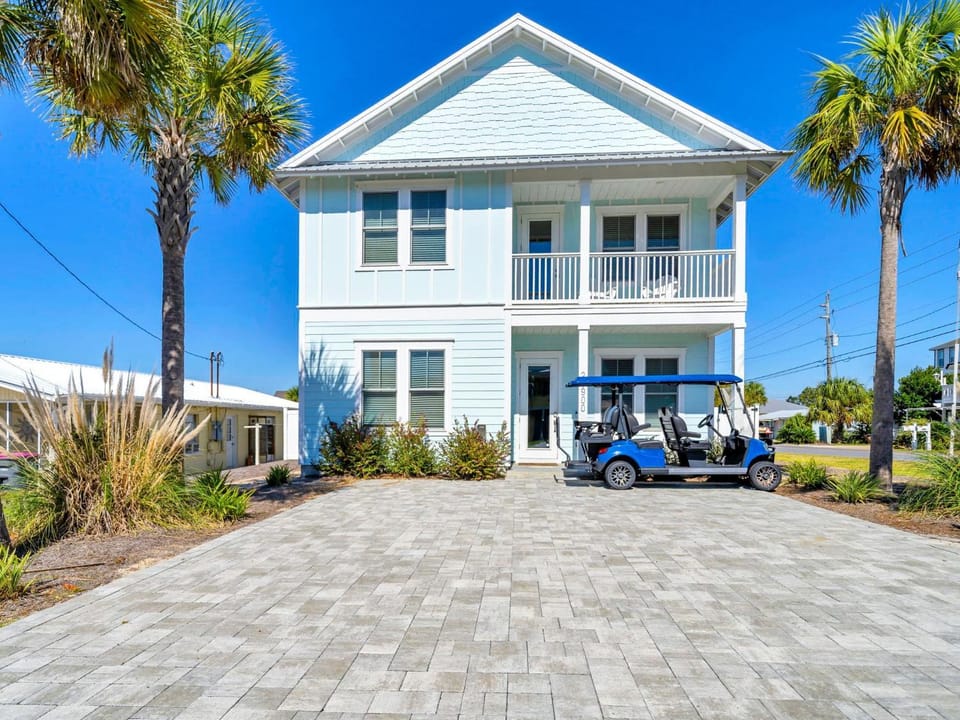 Salty Blue House in Sunnyside