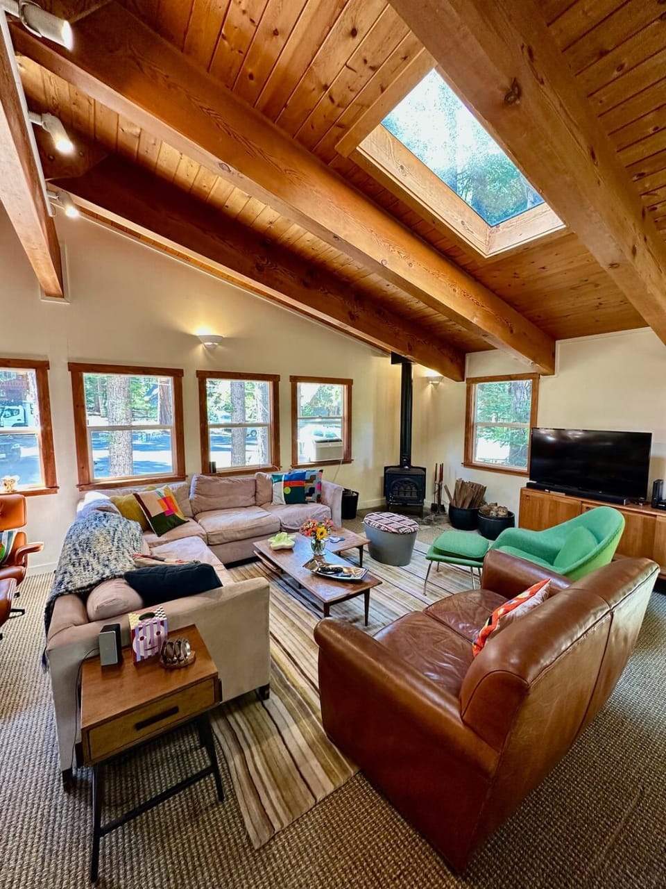 Communal lounge/ TV room, TV and multimedia, Living room, Seating area, Evening entertainment, fireplace