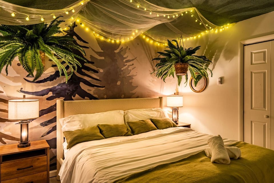 Bed, Bedroom