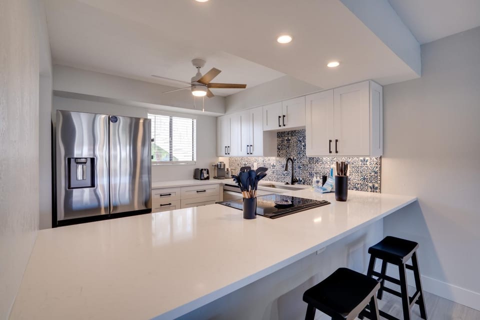 Sandy Cheeks by SeaBreeze Vacation Apartment in Bradenton Beach