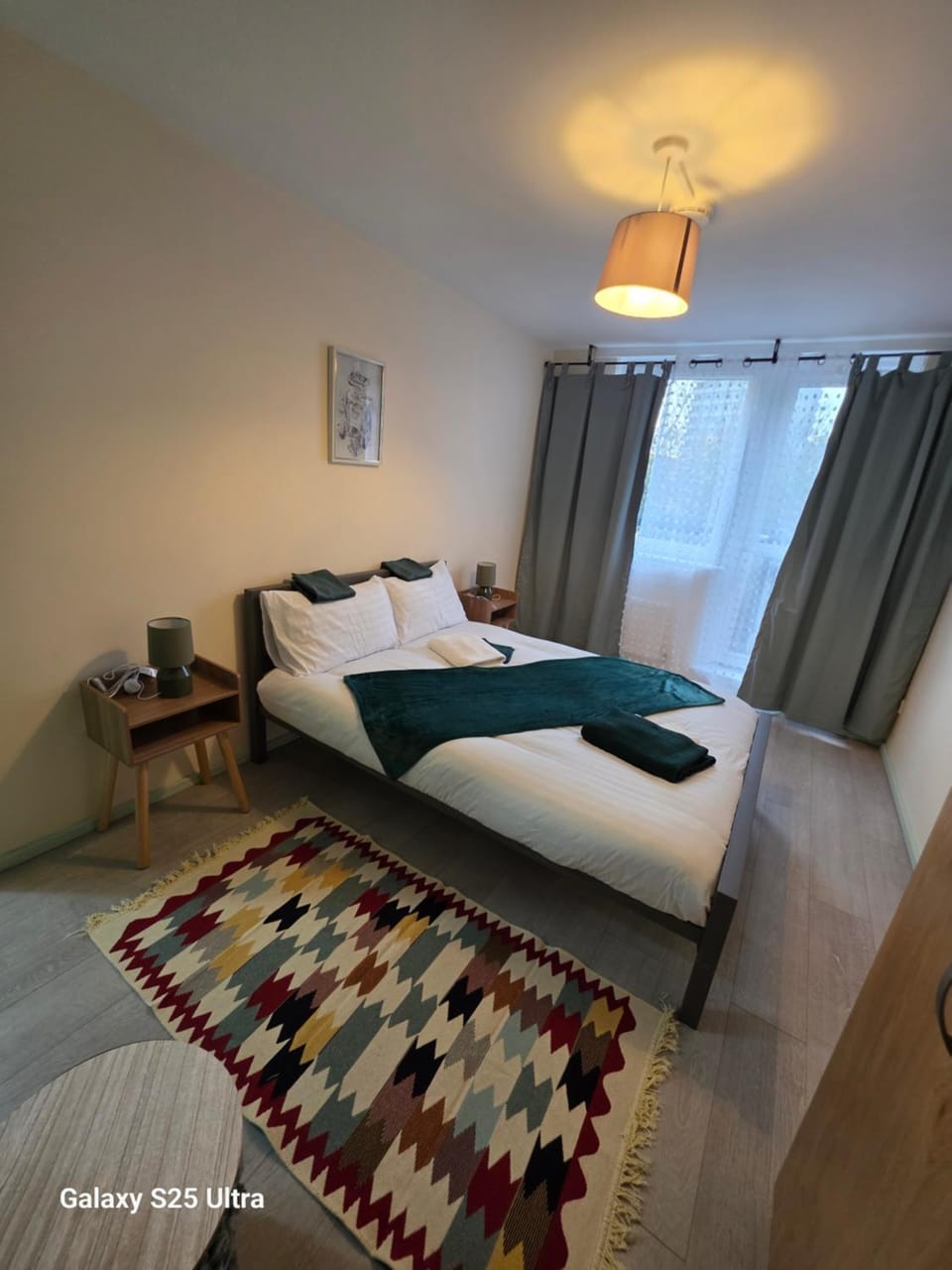 Green & White Haven-Spacious 3BR Apartment in London Borough of Hackney