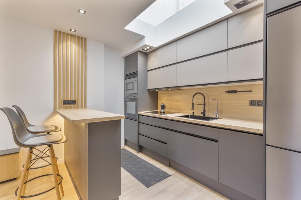 Kitchen or kitchenette, Living room