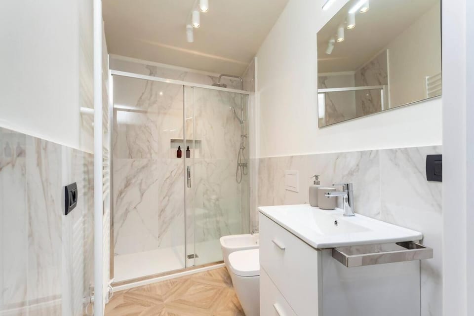 "The Balbianello Lake House White" Apartment in Lenno