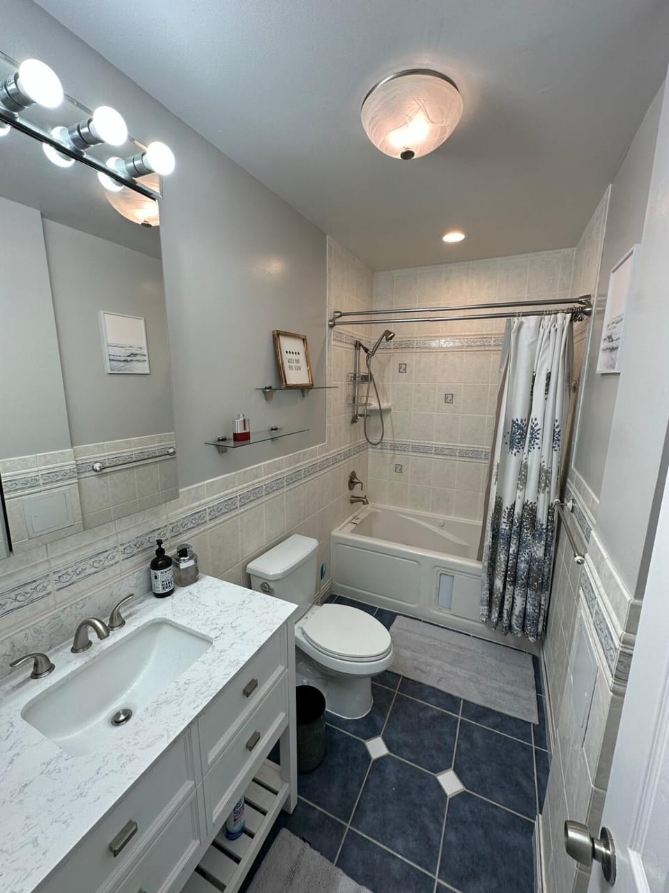 Nature Views & Home Office Apartment in White Oak
