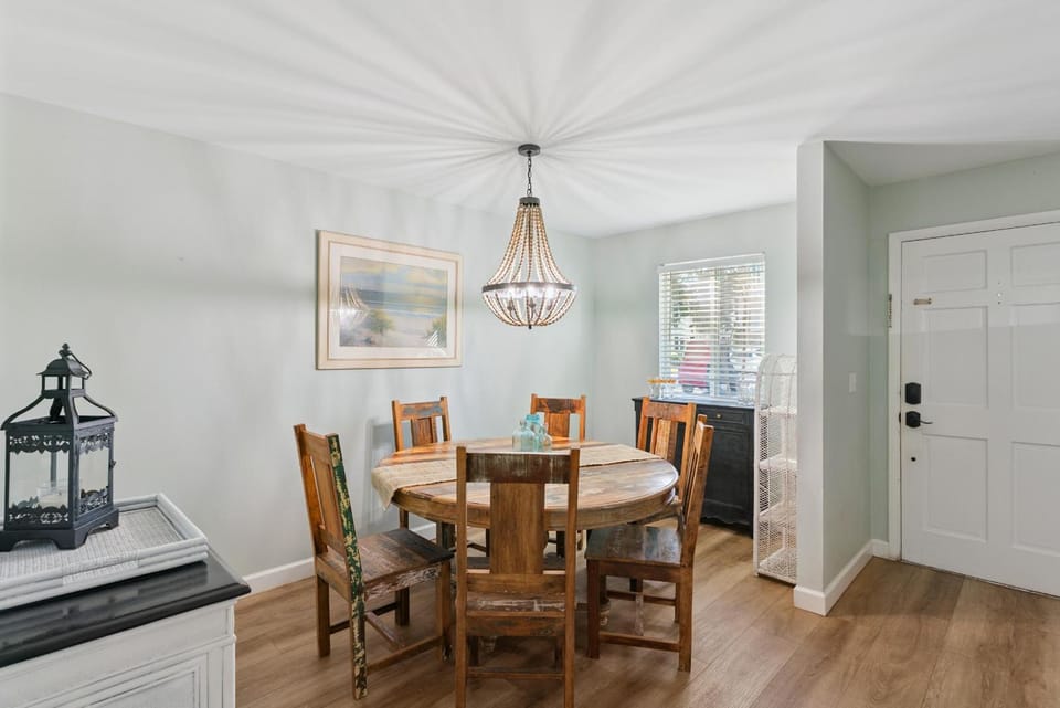 Ocean Walk N2 - 850 Mallery Street House in Saint Simons Island